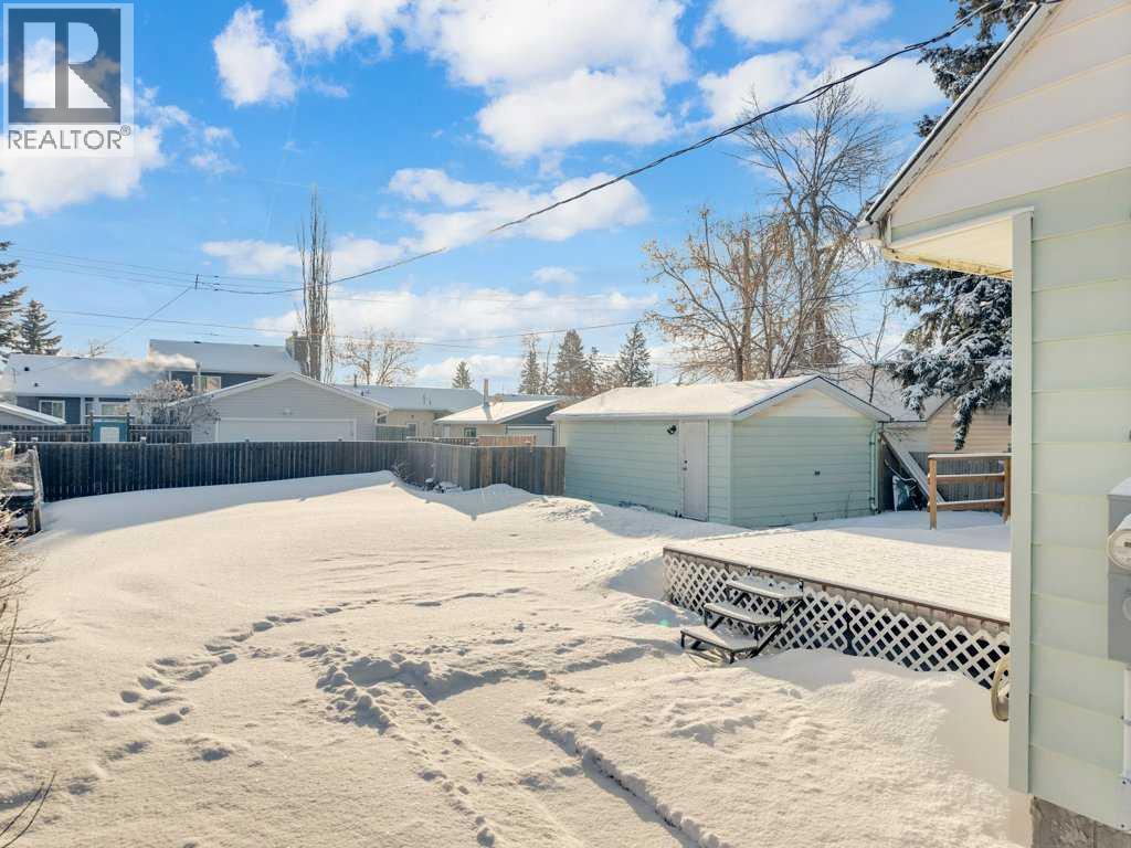 5415 56 Avenue, Ponoka, Alberta  T4J 1L6 - Photo 4 - A2293545