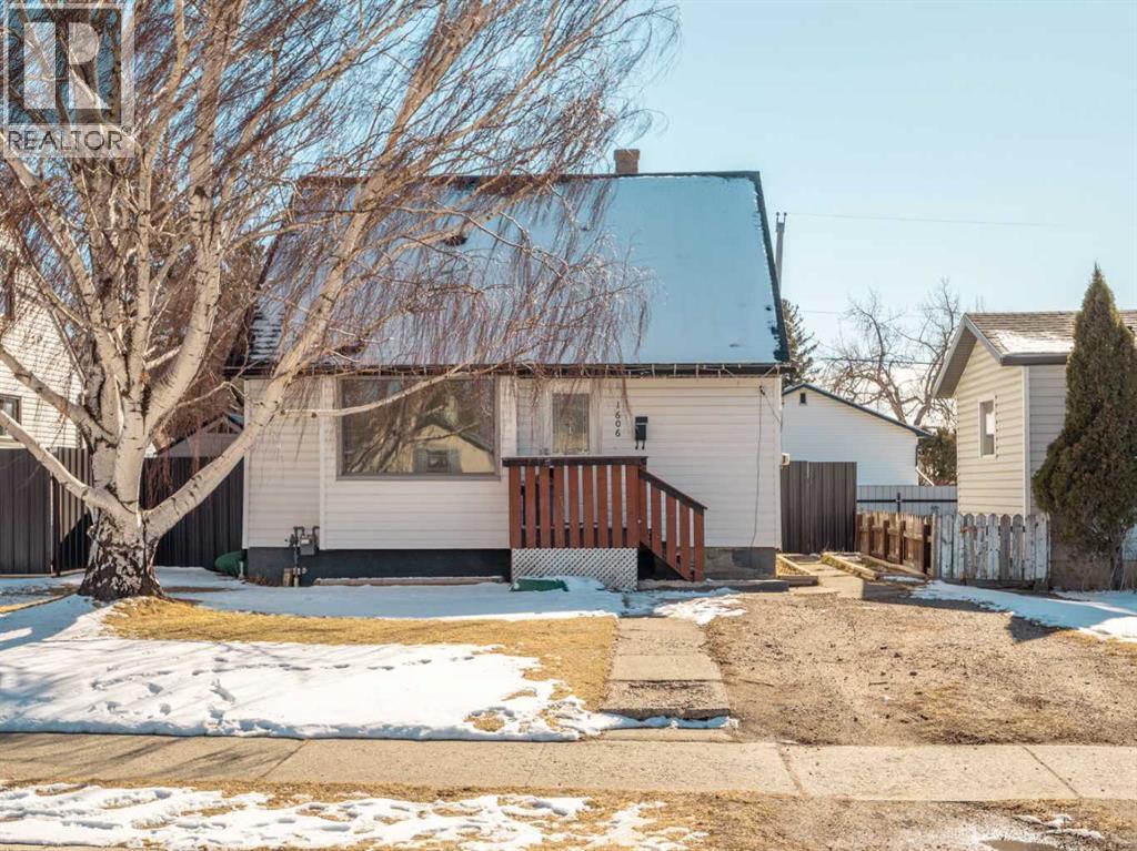 1606 5 A Avenue N, Lethbridge, Alberta