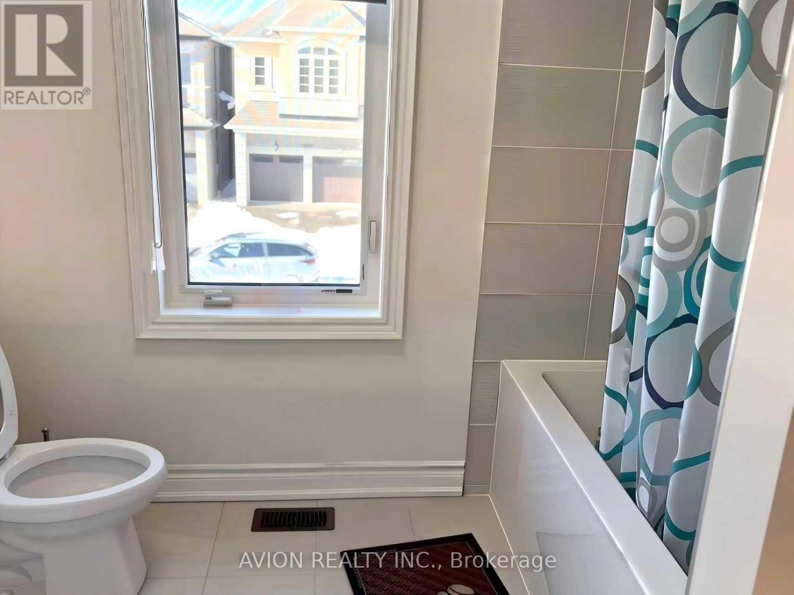 2952 Grindstone Crescent S, Pickering, Ontario L1X 0R5 - Photo 13 - E12884494