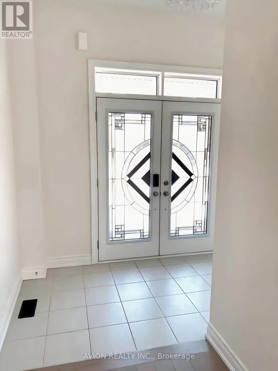 2952 Grindstone Crescent S, Pickering, Ontario L1X 0R5 - Photo 3 - E12884494