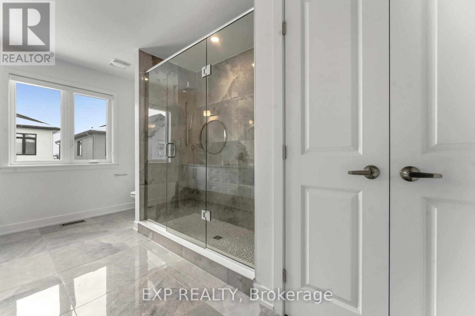 911 Duxbury Lane, Ottawa, Ontario  K4M 0M2 - Photo 16 - X12884506