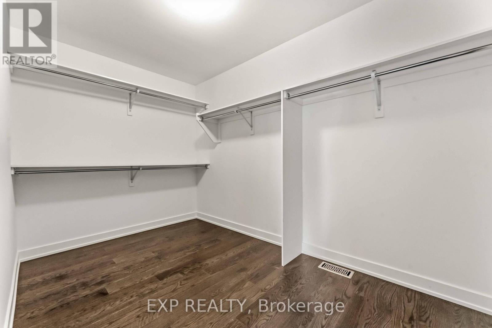 911 Duxbury Lane, Ottawa, Ontario  K4M 0M2 - Photo 18 - X12884506