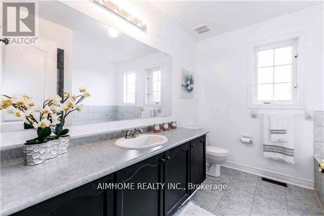 228 Kimono Crescent, Richmond Hill, Ontario  L4S 2A4 - Photo 14 - N12884496