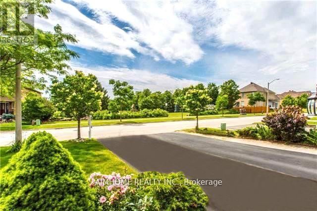 228 Kimono Crescent, Richmond Hill, Ontario  L4S 2A4 - Photo 2 - N12884496