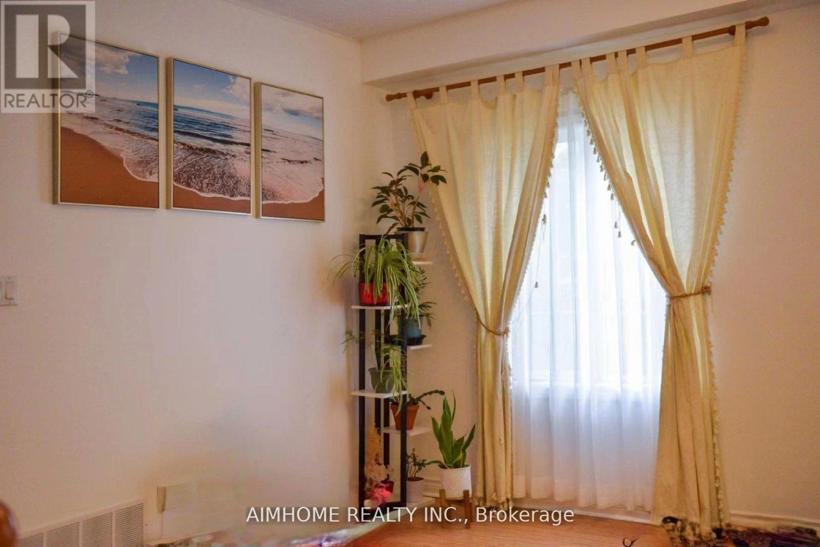 228 Kimono Crescent, Richmond Hill, Ontario  L4S 2A4 - Photo 5 - N12884496