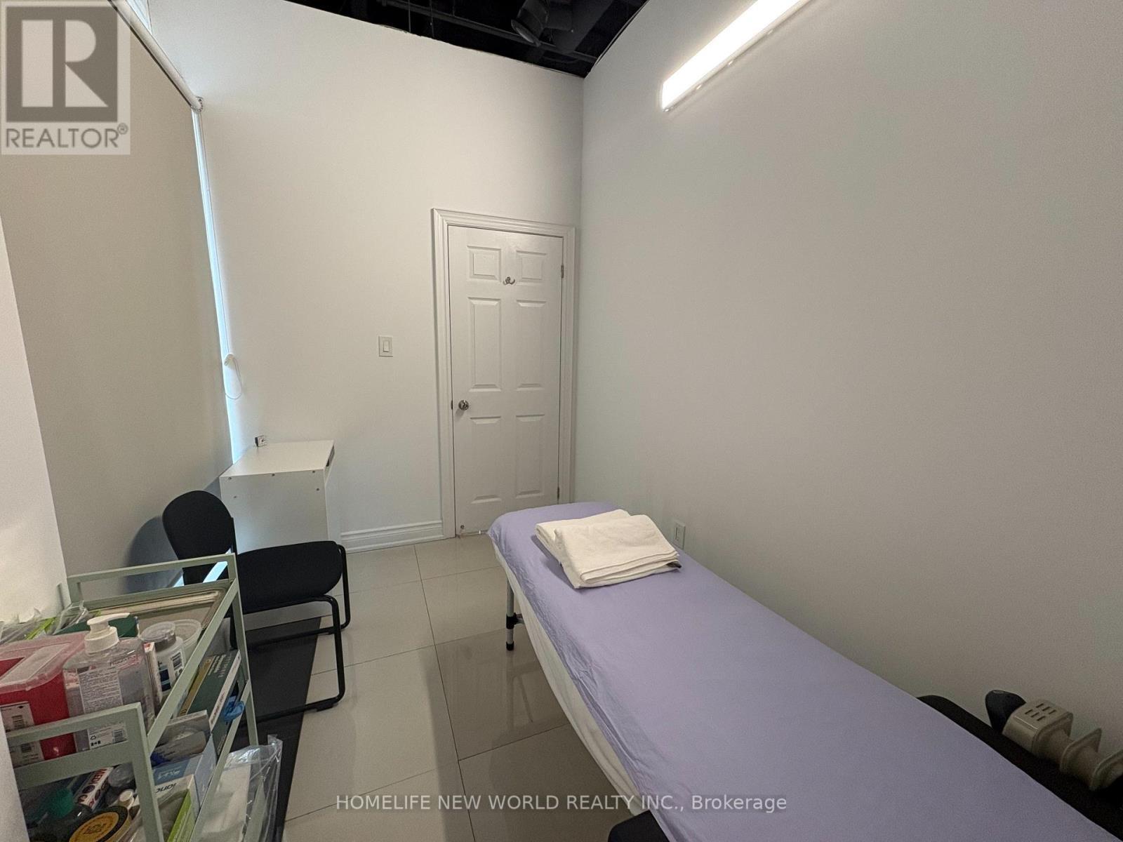 101 - 7130 Warden Avenue, Markham, Ontario  L3R 1S2 - Photo 10 - N12884508