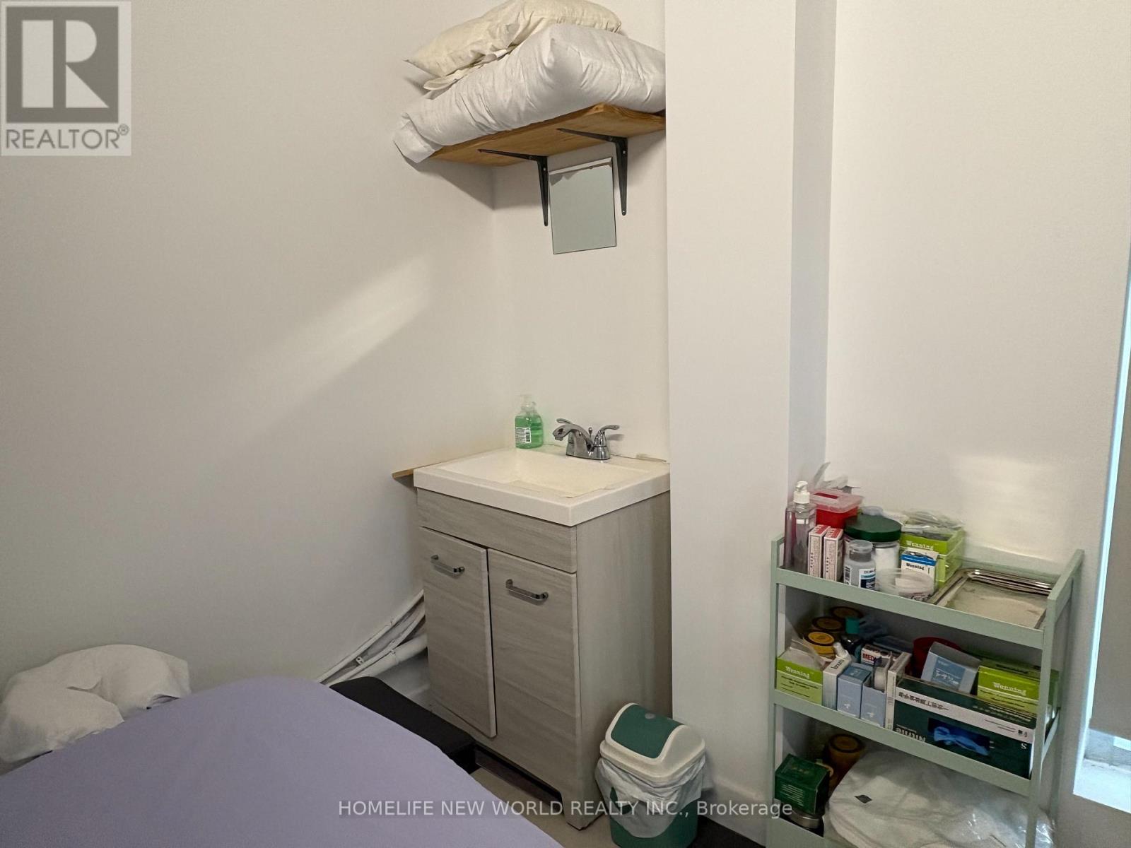 101 - 7130 Warden Avenue, Markham, Ontario  L3R 1S2 - Photo 9 - N12884508