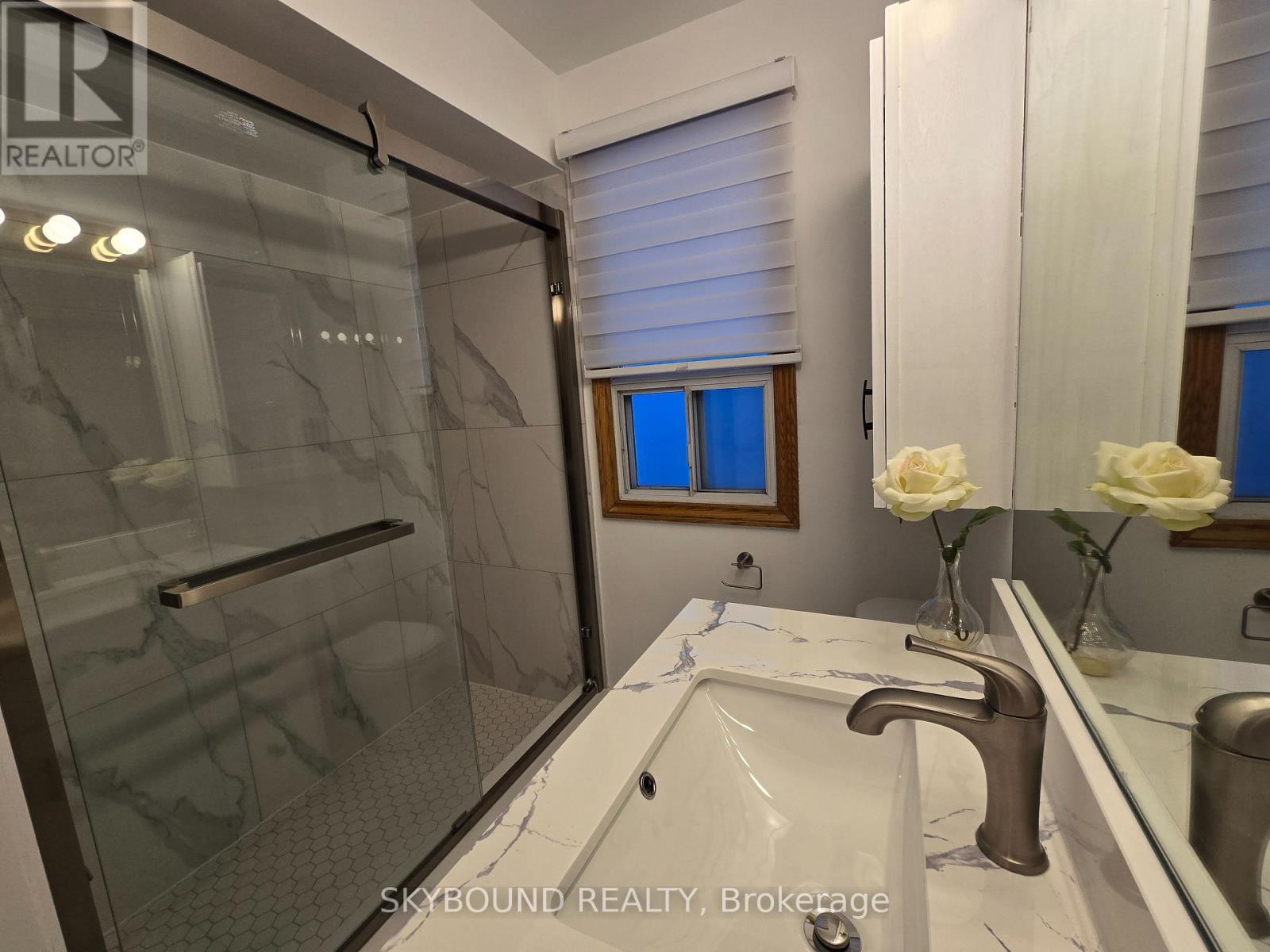 68 Monkton Avenue, Toronto, Ontario  M8Z 4N5 - Photo 36 - W12883090