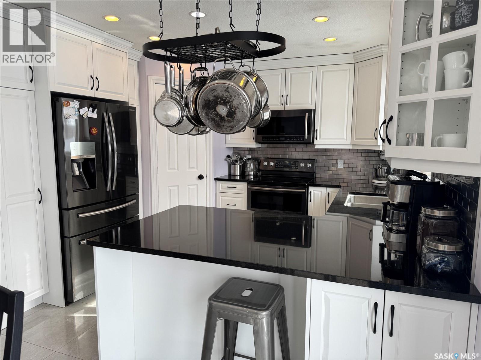 734 Wollaston Court, Saskatoon, Saskatchewan  S7J 4E5 - Photo 18 - SK026385