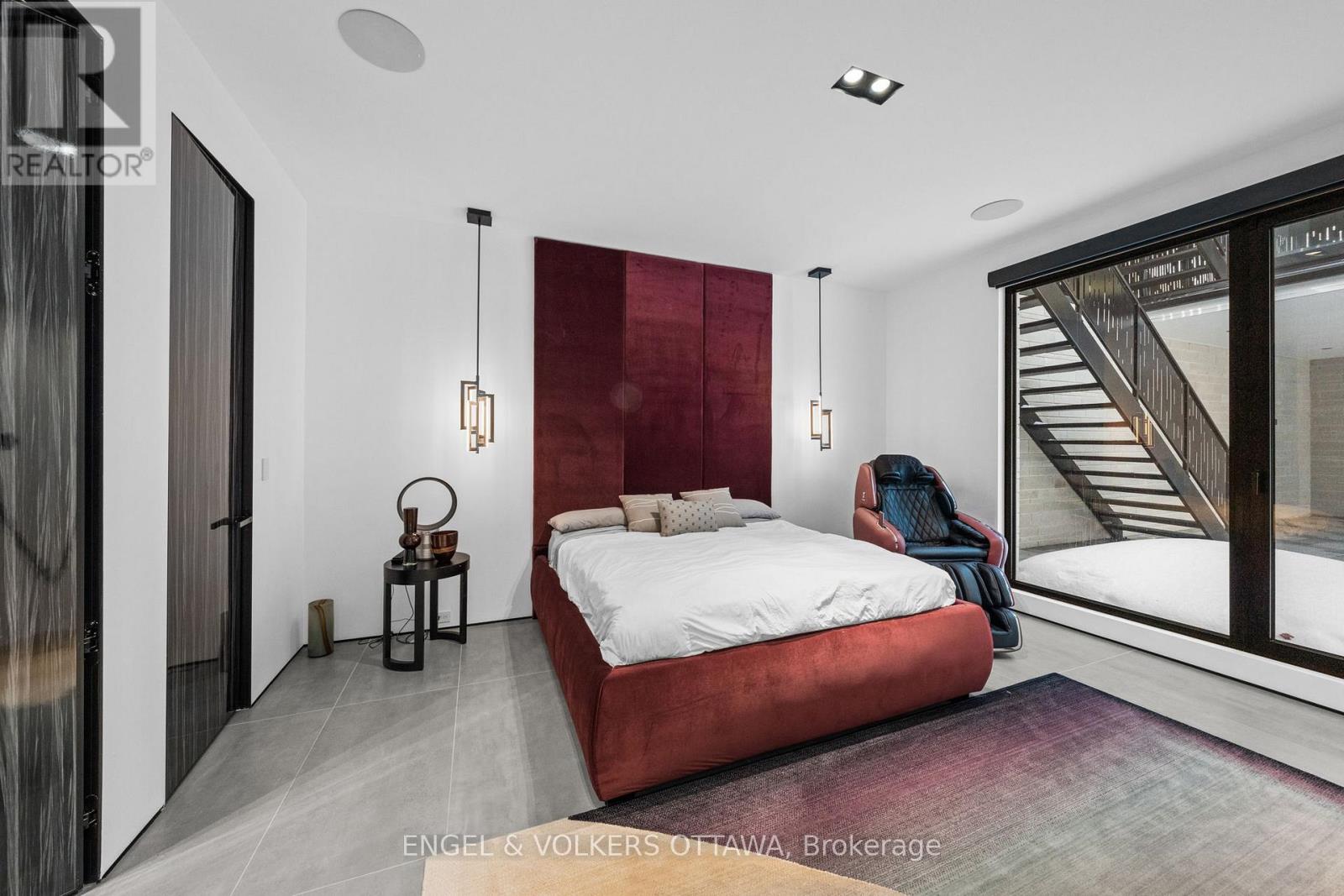 1 Delong Drive, Ottawa, Ontario  K1J 7E7 - Photo 17 - X12884522