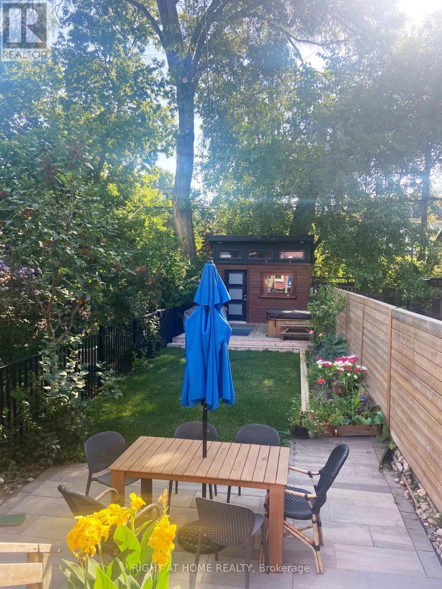 1069 Dovercourt Avenue, Toronto, Ontario M6H 2X7 - Photo 38 - W12884480