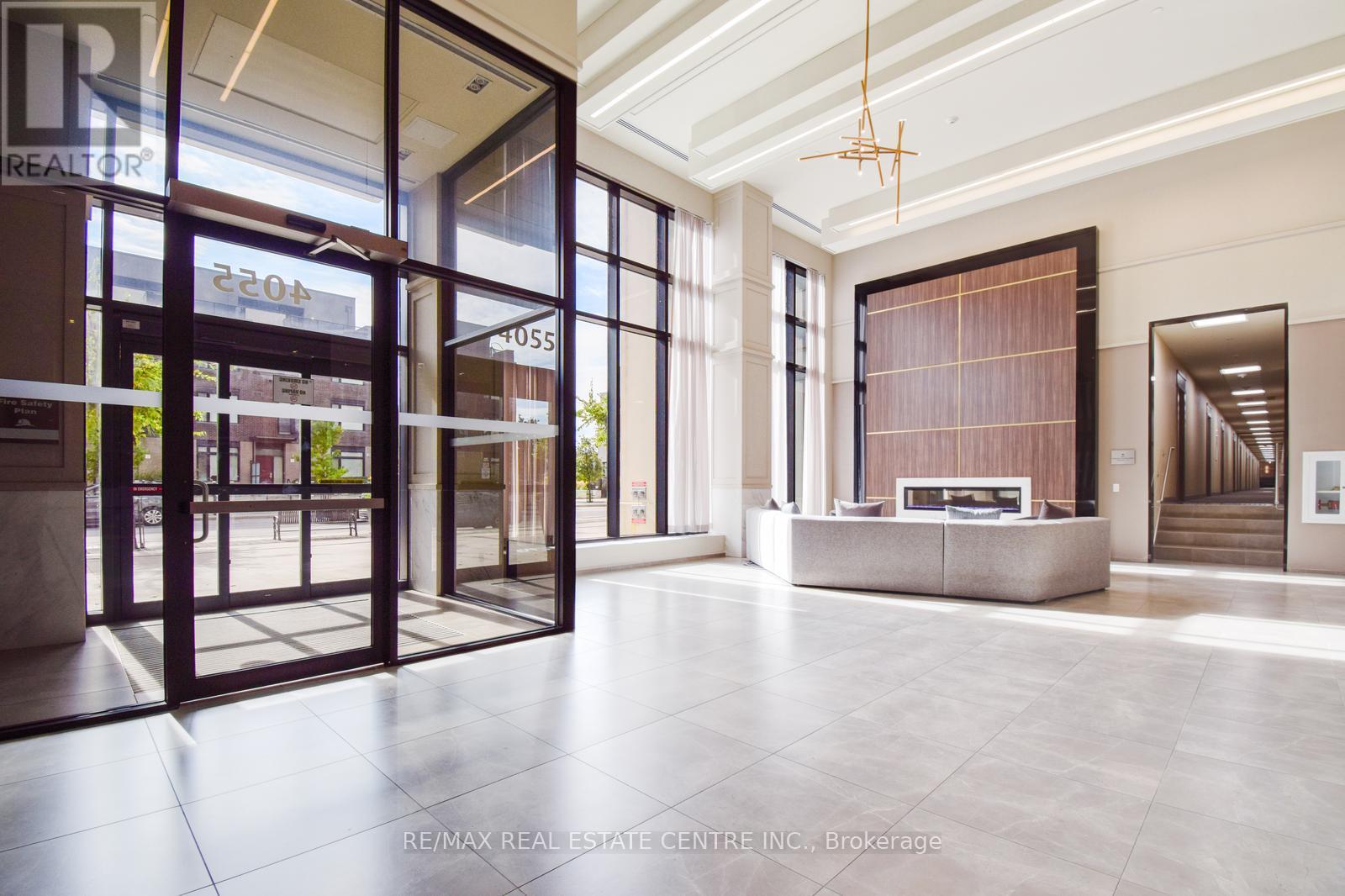 519 - 4055 Parkside Village Drive, Mississauga, Ontario  L5B 0K8 - Photo 8 - W12884536