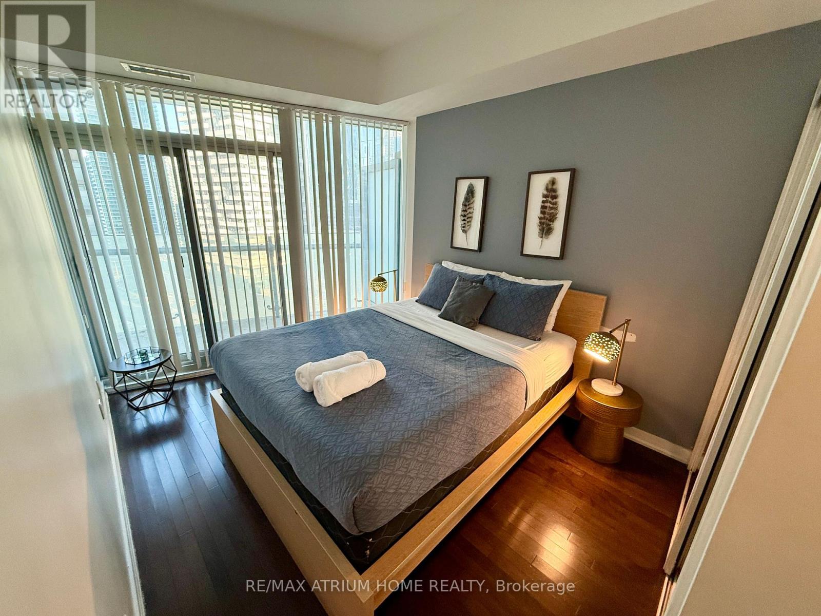 1501 - 14 York Street, Toronto, Ontario  M5J 0B1 - Photo 8 - C12884542