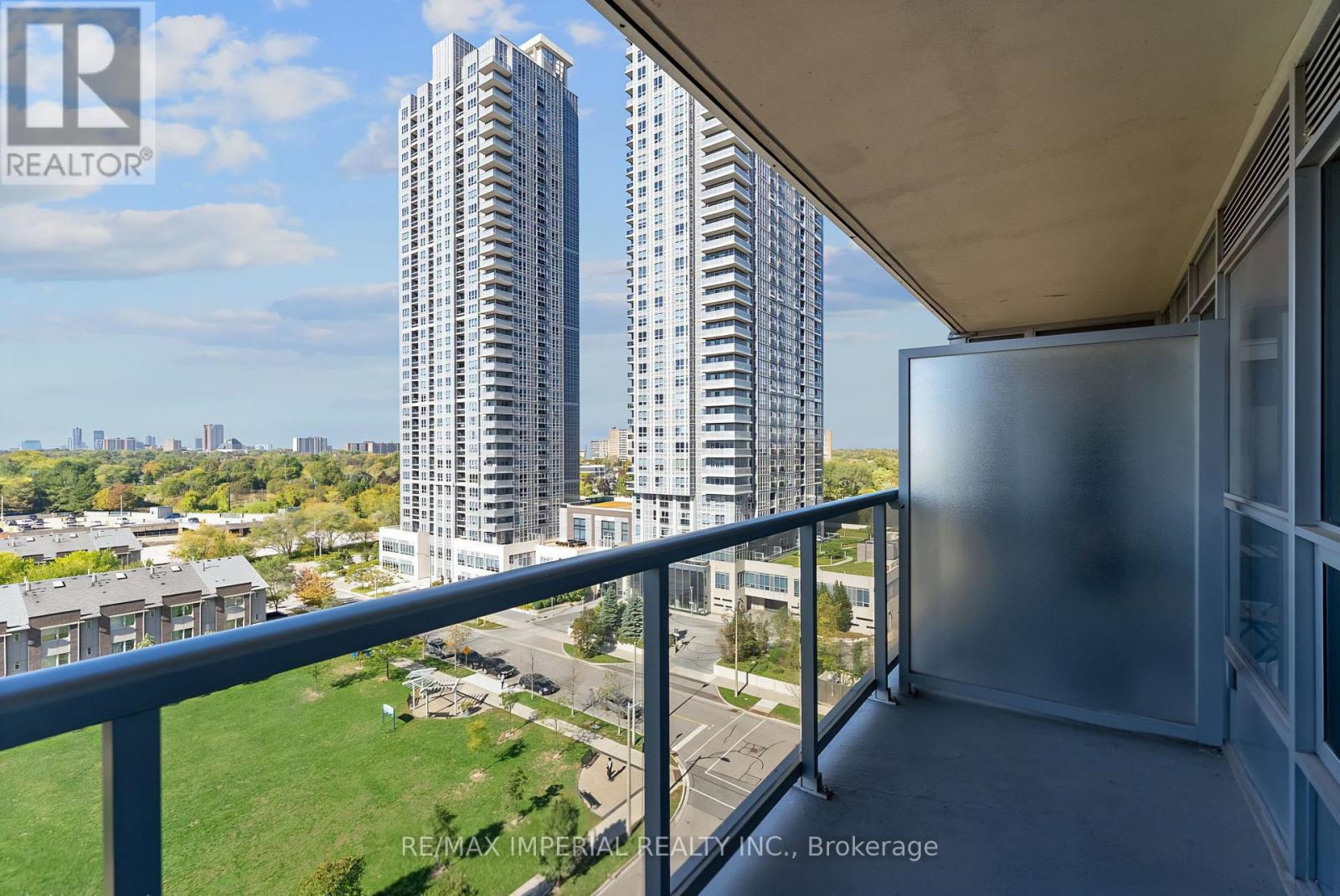 1215 - 181 Village Green Square, Toronto, Ontario  M1S 0K6 - Photo 26 - E12884552