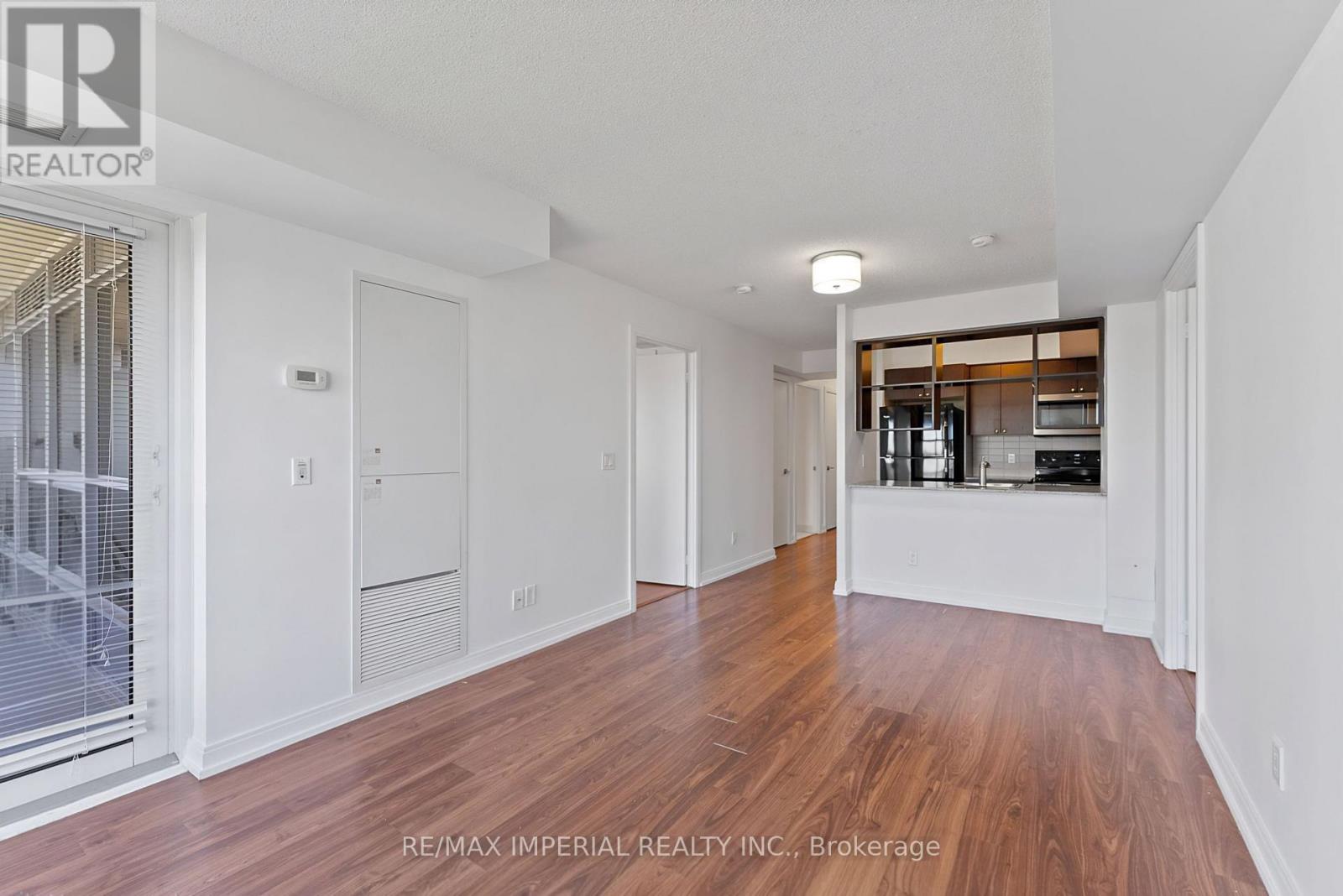 1215 - 181 Village Green Square, Toronto, Ontario  M1S 0K6 - Photo 4 - E12884552