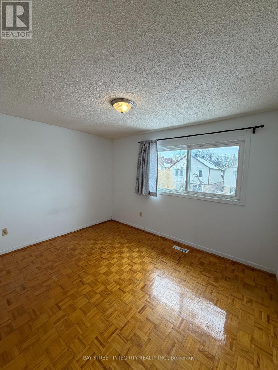 11 Roughfield Crescent, Toronto, Ontario  M1S 4K3 - Photo 10 - E12884558