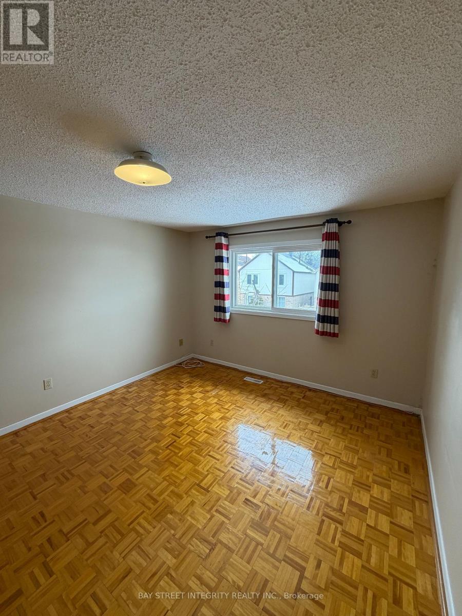 11 Roughfield Crescent, Toronto, Ontario  M1S 4K3 - Photo 11 - E12884558