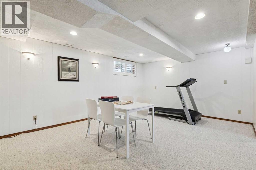 406 Queensland Place Se, Calgary, Alberta  T2J 5C9 - Photo 27 - A2291444