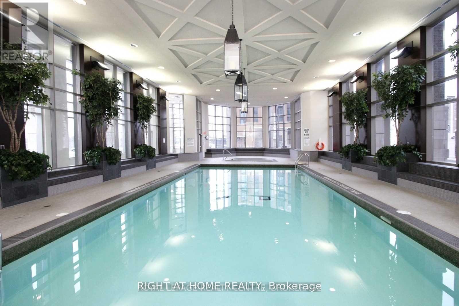 512 - 388 Prince Of Wales Drive, Mississauga, Ontario  L5B 0A1 - Photo 18 - W12884544