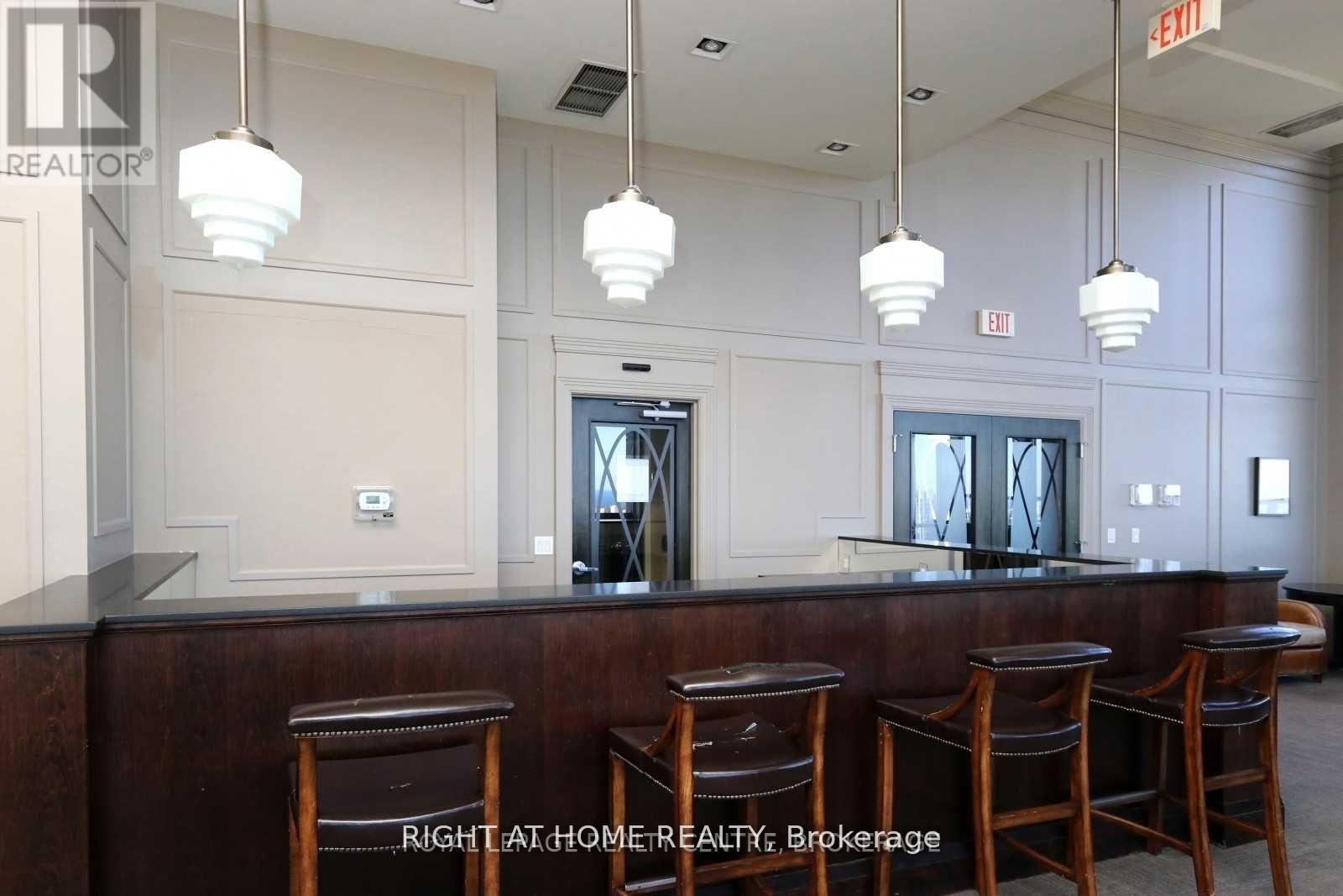 512 - 388 Prince Of Wales Drive, Mississauga, Ontario  L5B 0A1 - Photo 23 - W12884544