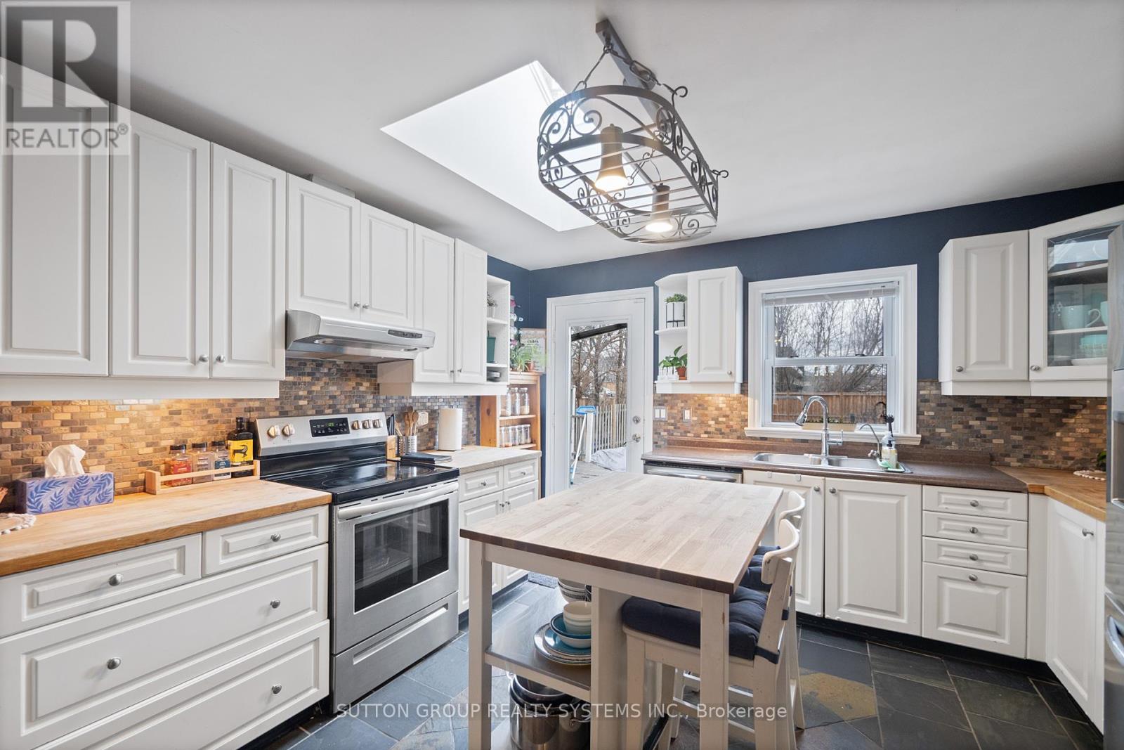 2399 Glenwood School Drive, Burlington, Ontario  L7R 3R9 - Photo 20 - W12884562