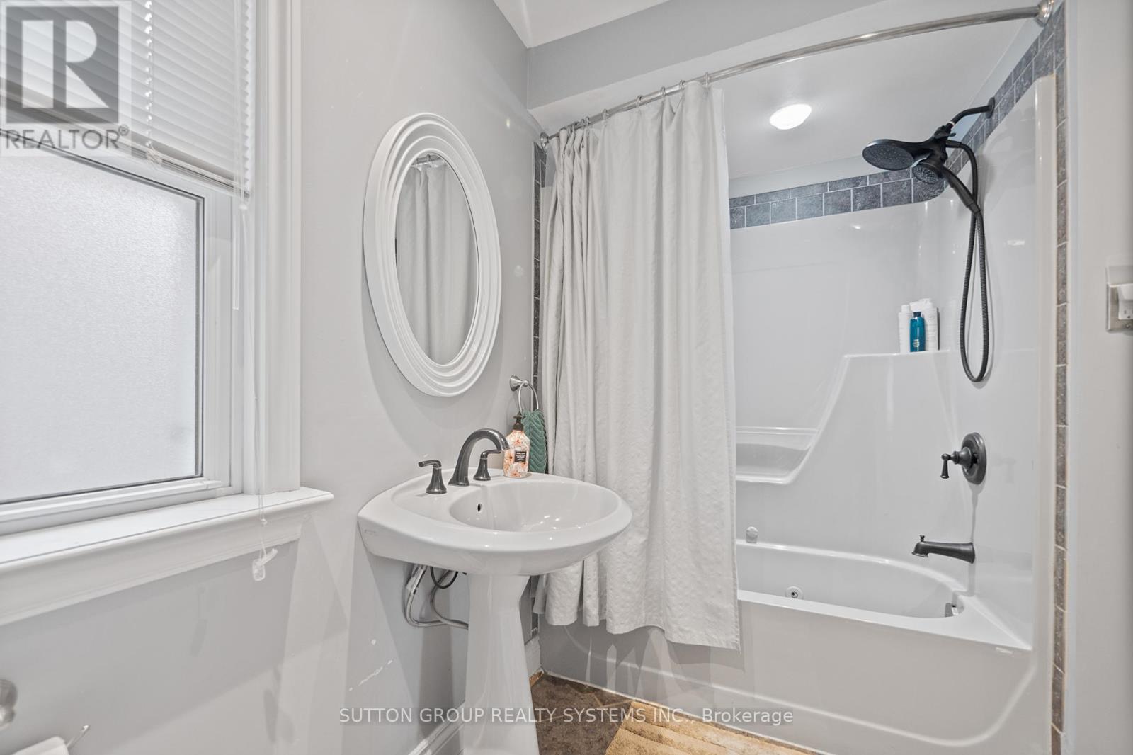 2399 Glenwood School Drive, Burlington, Ontario  L7R 3R9 - Photo 29 - W12884562