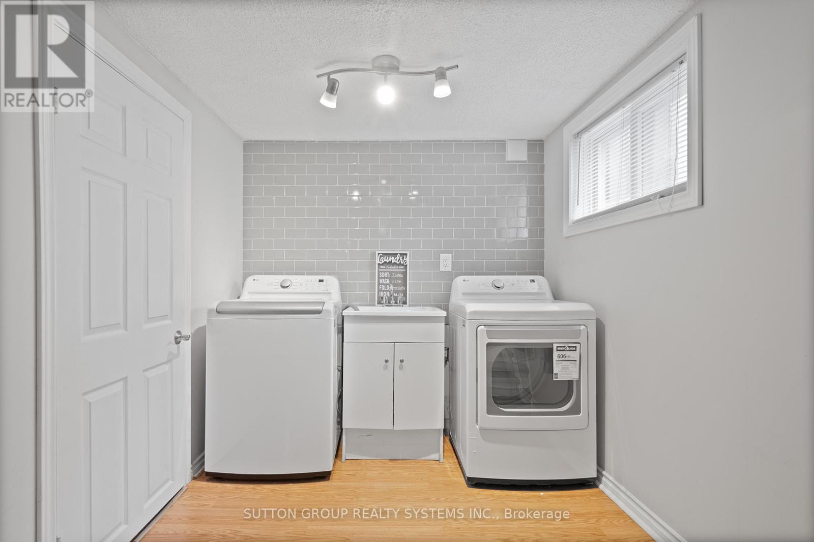 2399 Glenwood School Drive, Burlington, Ontario  L7R 3R9 - Photo 34 - W12884562