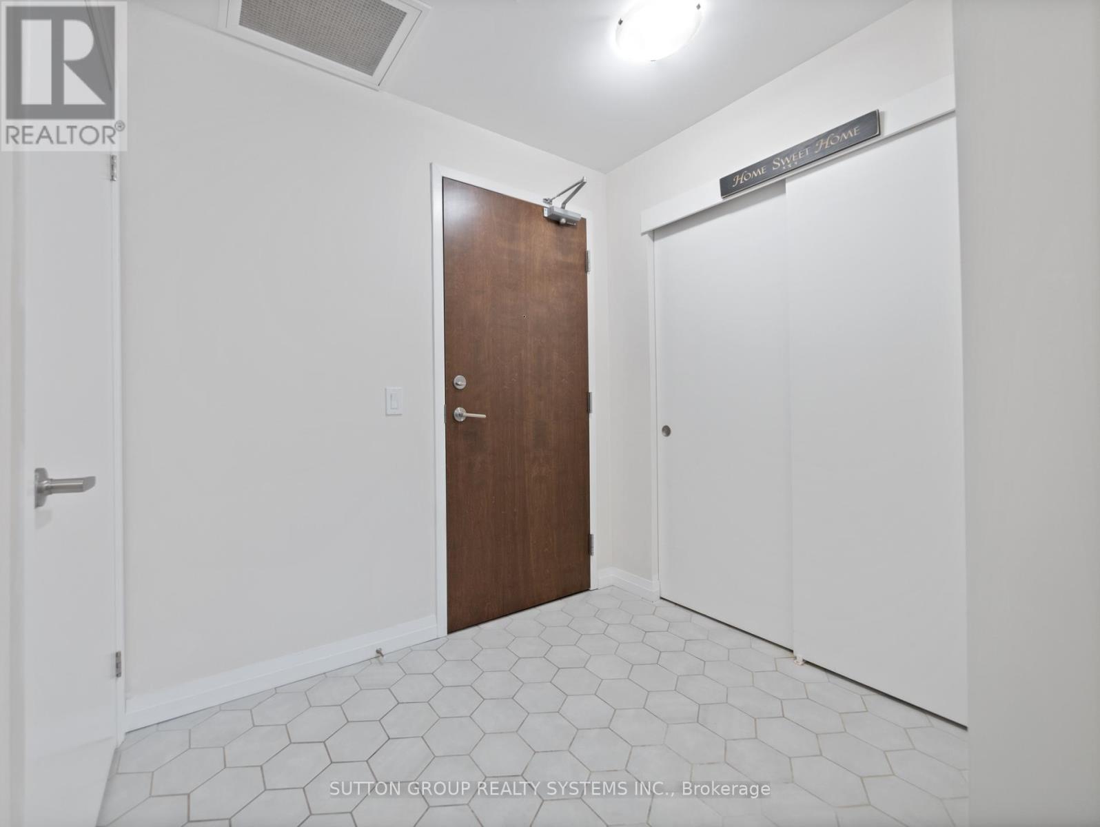 404 - 108 Garment Street, Kitchener, Ontario  N2G 0E2 - Photo 12 - X12884548