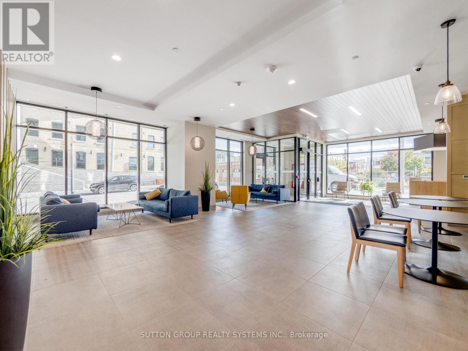 404 - 108 Garment Street, Kitchener, Ontario  N2G 0E2 - Photo 7 - X12884548