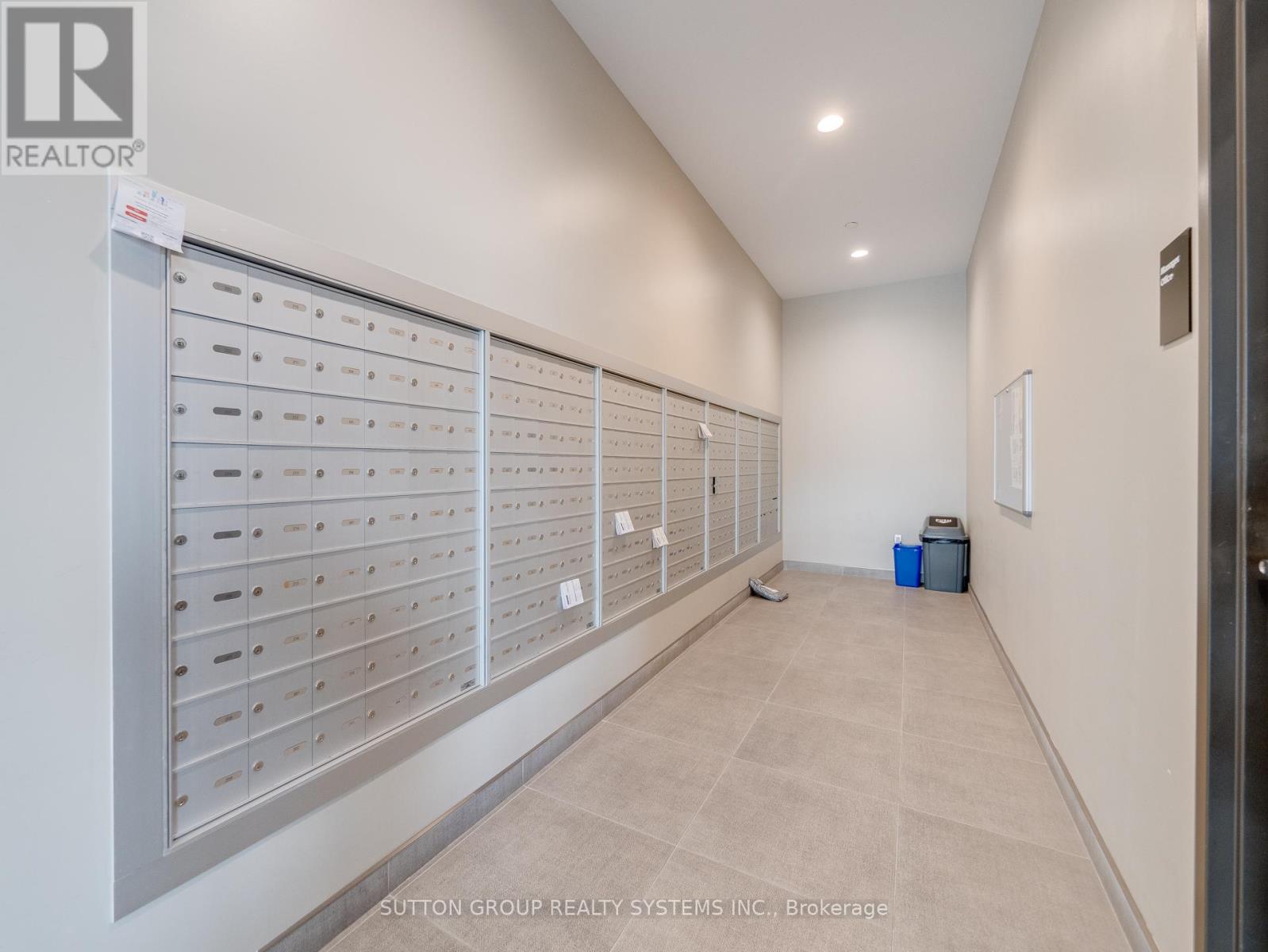 404 - 108 Garment Street, Kitchener, Ontario  N2G 0E2 - Photo 8 - X12884548