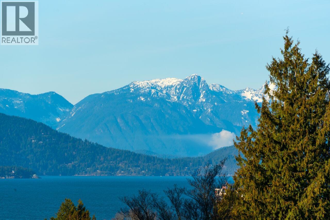 4426 W 4th Avenue, Vancouver, British Columbia  V6R 1R1 - Photo 3 - R3093409