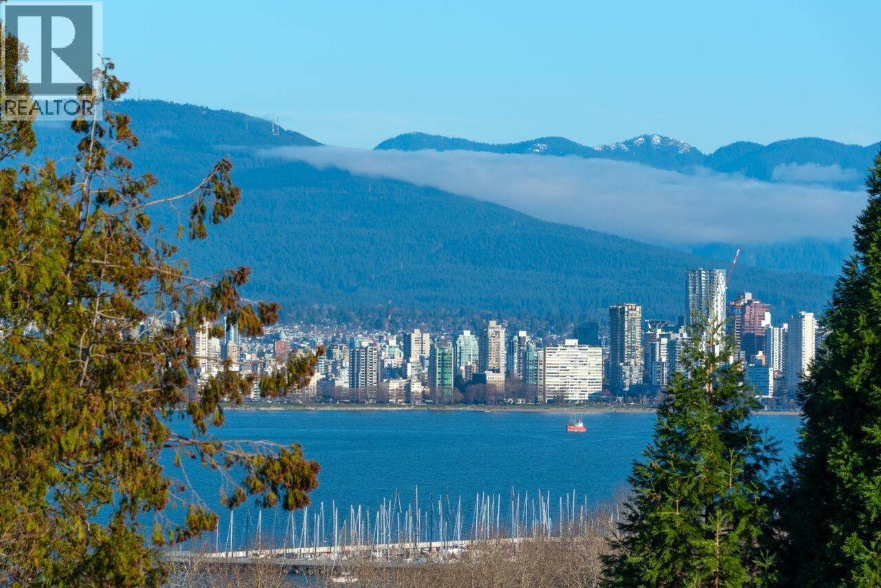 4426 W 4TH AVENUE, Vancouver, British Columbia