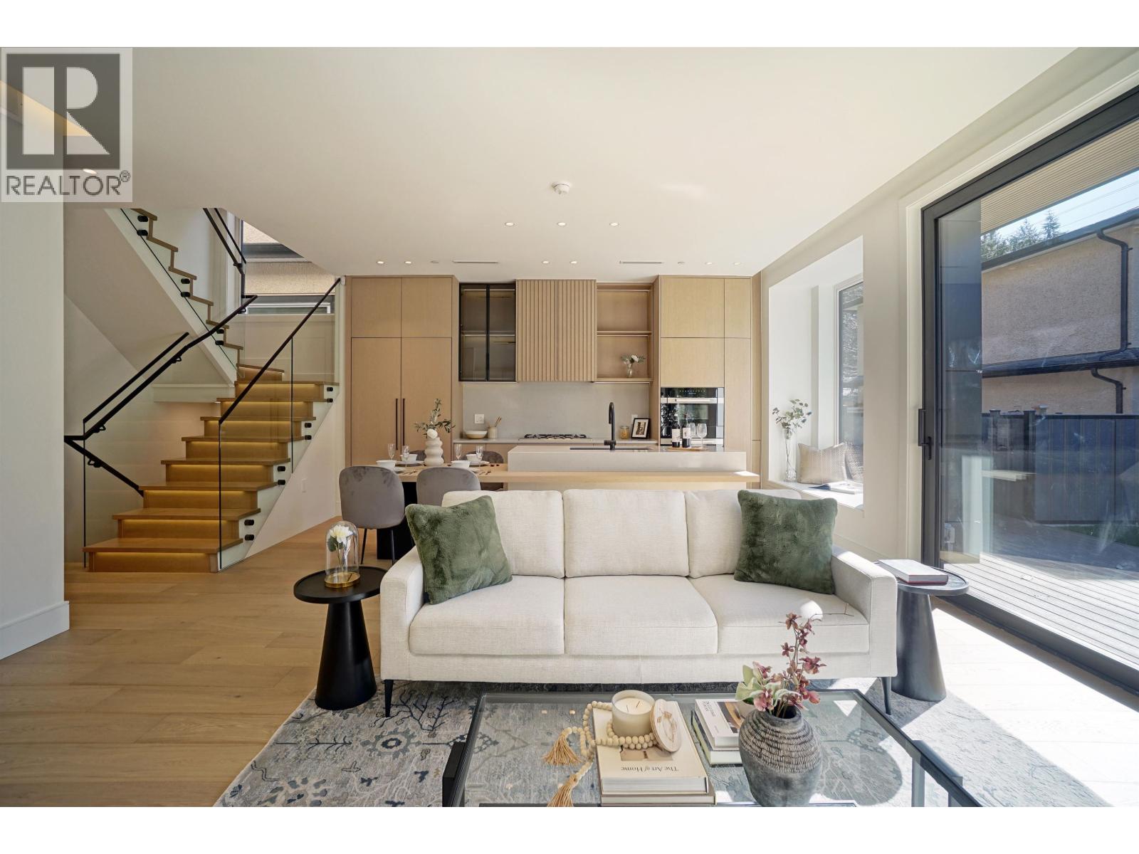 2 4634 W 15th Avenue, Vancouver, British Columbia V6R 3B6 - Photo 3 - R3099147