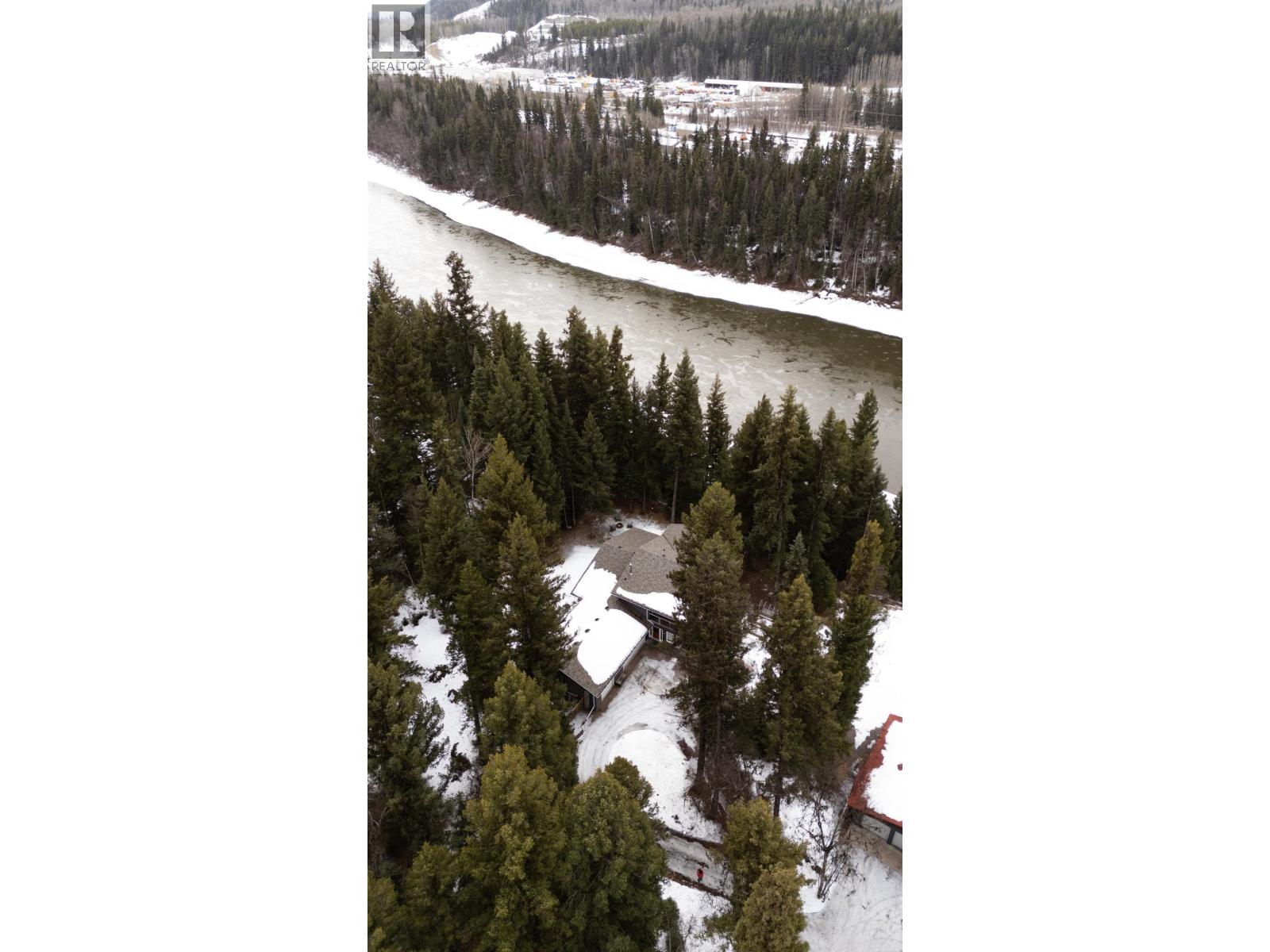 6201 Bench Drive, Prince George, British Columbia  V2K 4Y9 - Photo 2 - R3099321