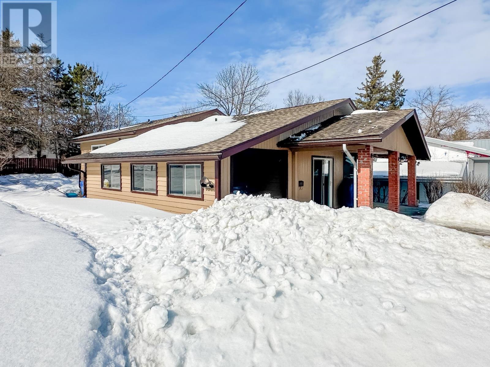 316 May Avenue, Kenora, Ontario  P0X 1C0 - Photo 29 - TB2600391