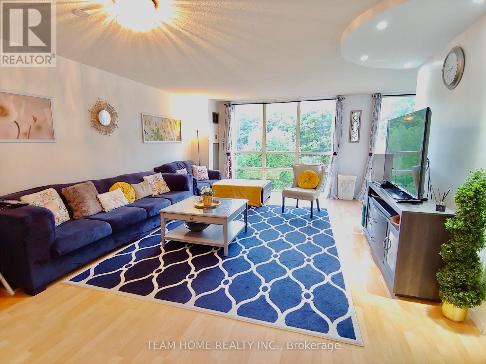 303 - 205 WYNFORD DRIVE, toronto (flemingdon park), Ontario