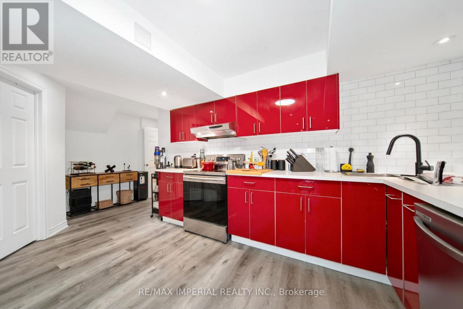 Lower - 9 Caramel Crescent, Richmond Hill, Ontario  L4S 2P9 - Photo 2 - N12835620