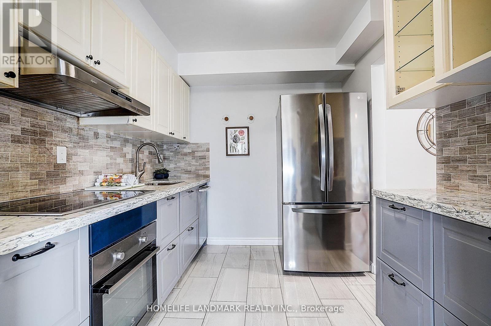 25 Bracken Fern Way, Toronto, Ontario  M2J 4L5 - Photo 2 - C12884578