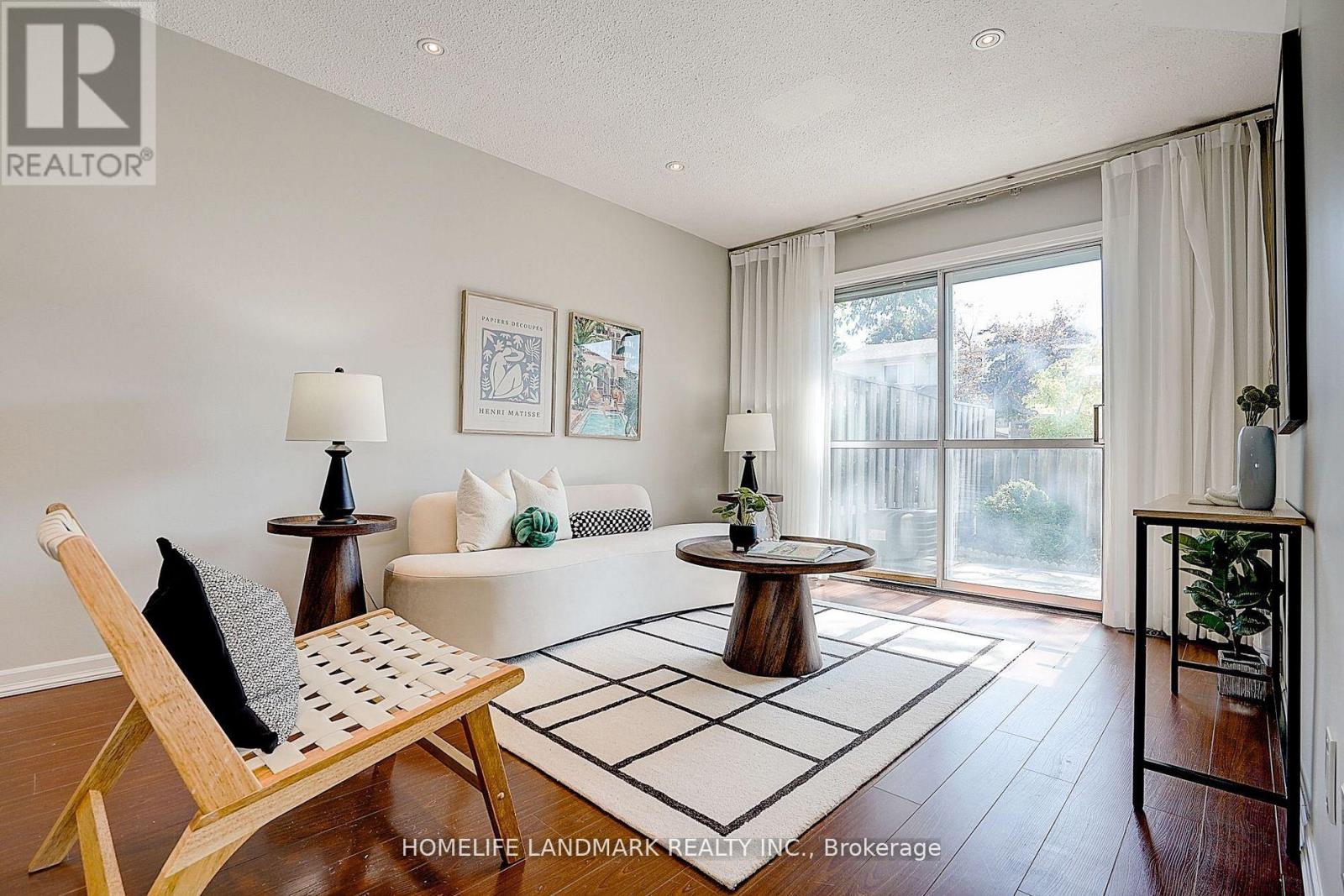 25 Bracken Fern Way, Toronto, Ontario  M2J 4L5 - Photo 3 - C12884578