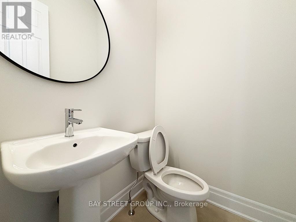 278 Archerhill Circle, Aurora, Ontario  L4G 4E2 - Photo 10 - N12884566