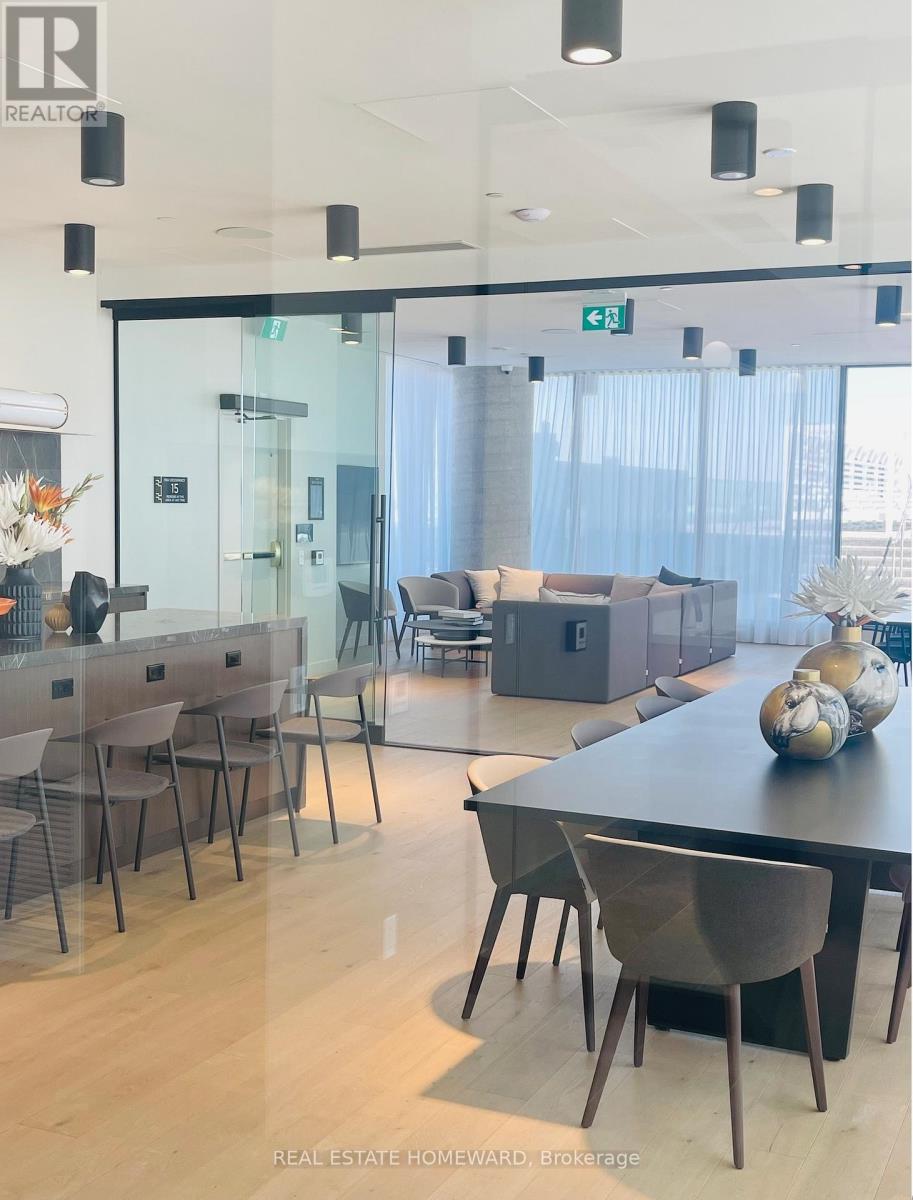 1711 - 1000 Portage Parkway, Vaughan, Ontario L4K 0L1 - Photo 13 - N12884574