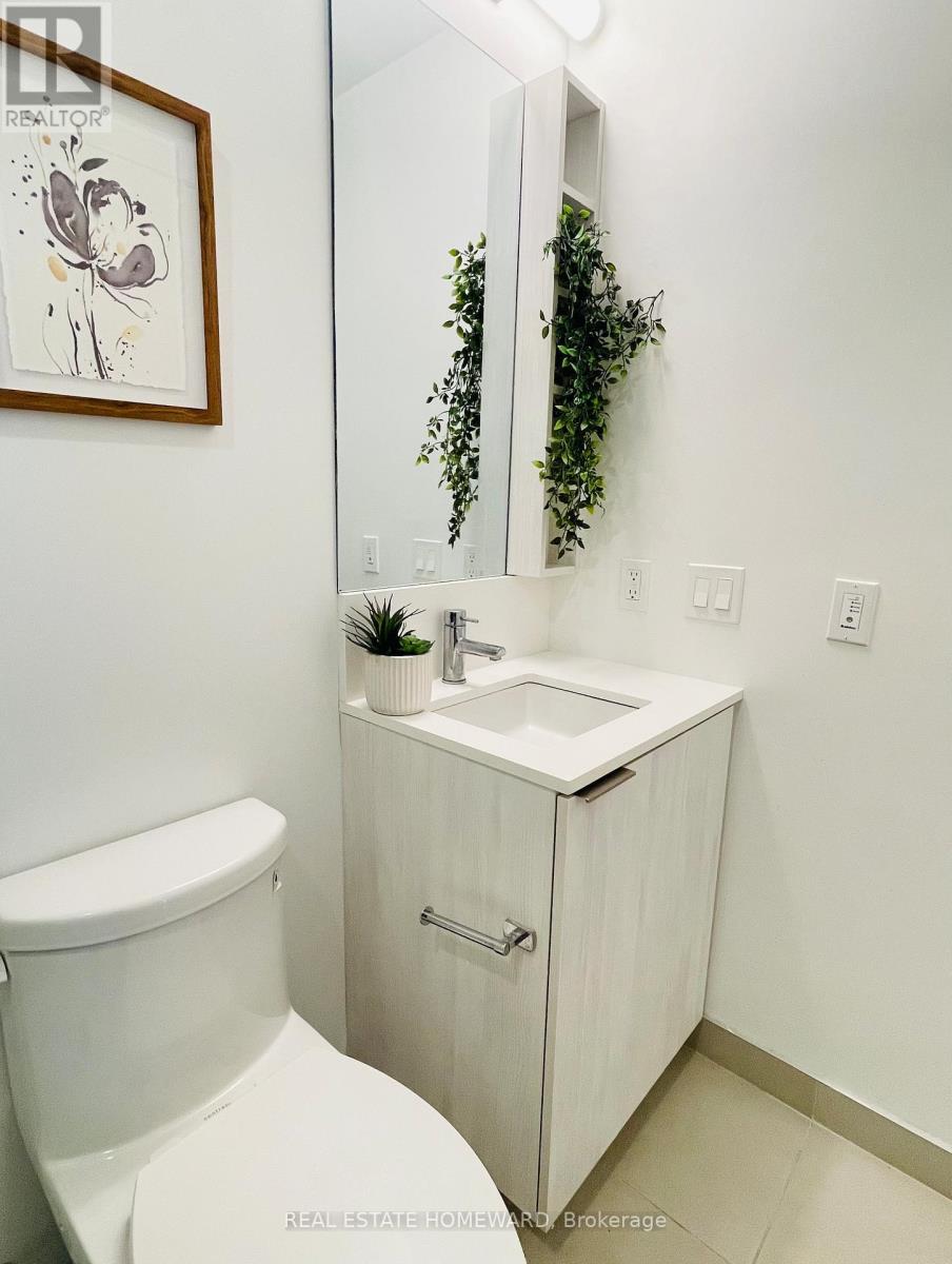 1711 - 1000 Portage Parkway, Vaughan, Ontario L4K 0L1 - Photo 9 - N12884574