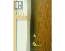 1711 - 1000 PORTAGE PARKWAY, Vaughan, Ontario