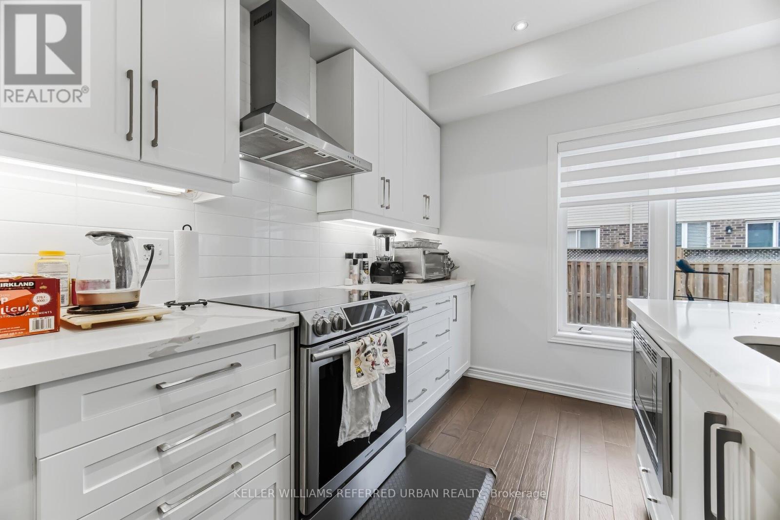 8 - 21 Madonna Drive, Hamilton (Carpenter), Ontario  L9B 0H1 - Photo 7 - X12883646