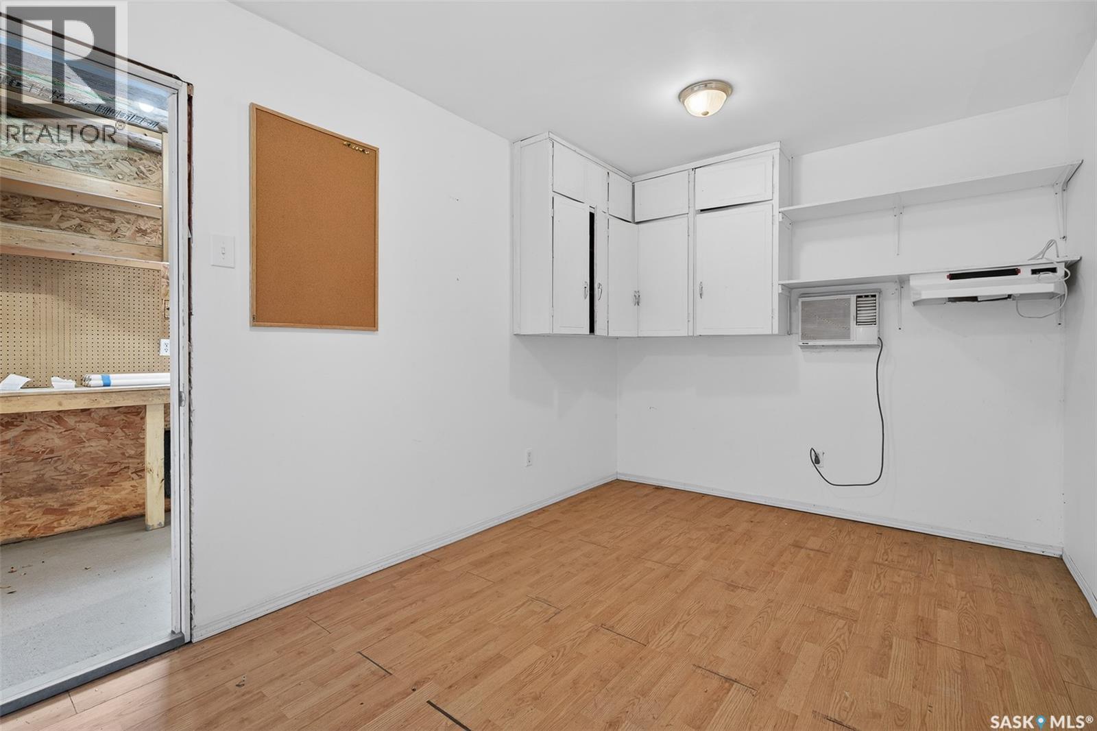 408 Duffield Street W, Moose Jaw, Saskatchewan  S6H 5H8 - Photo 47 - SK030371