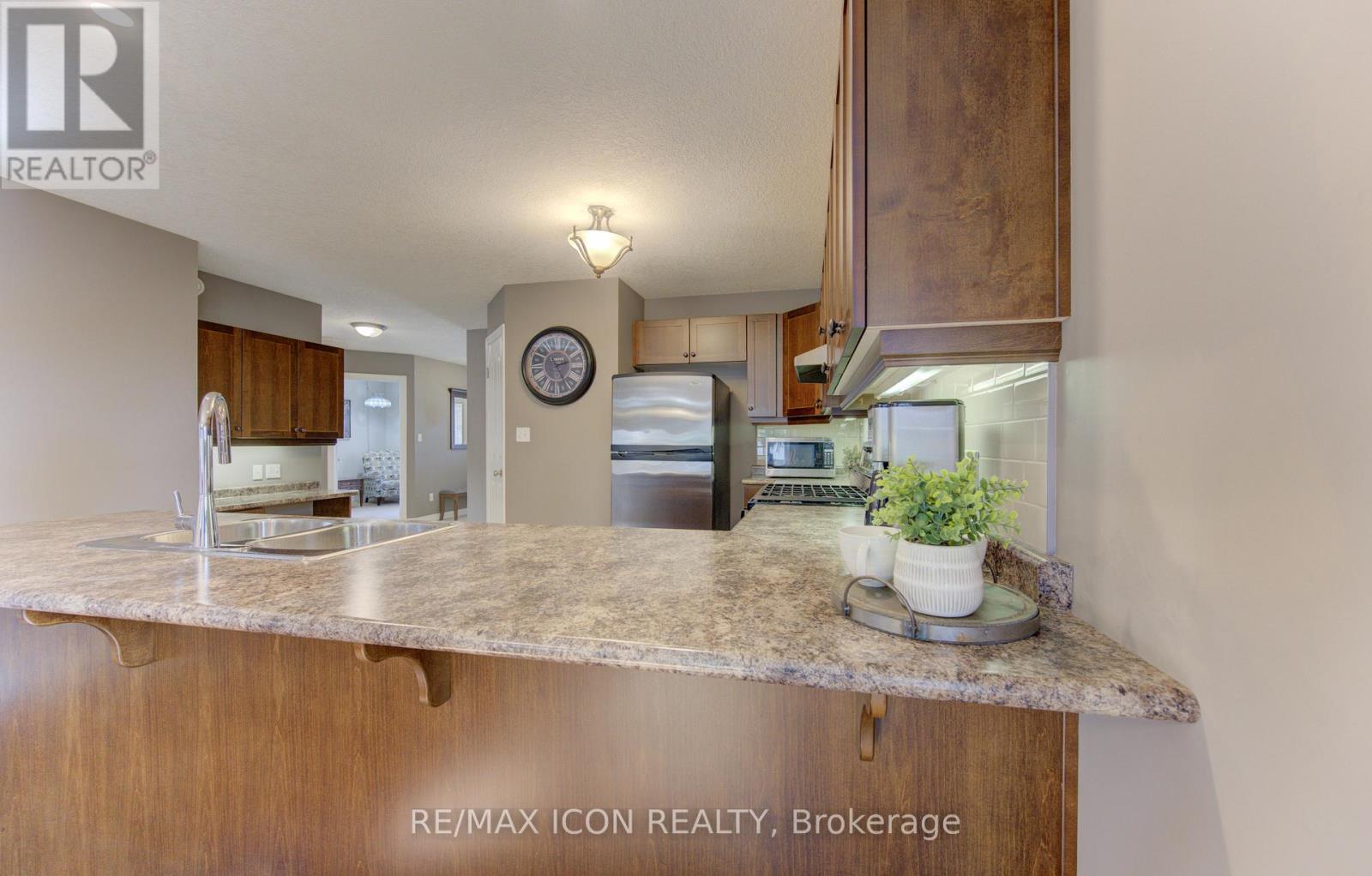 33 Joseph Street, Guelph, Ontario  N1E 2W4 - Photo 12 - X12867120