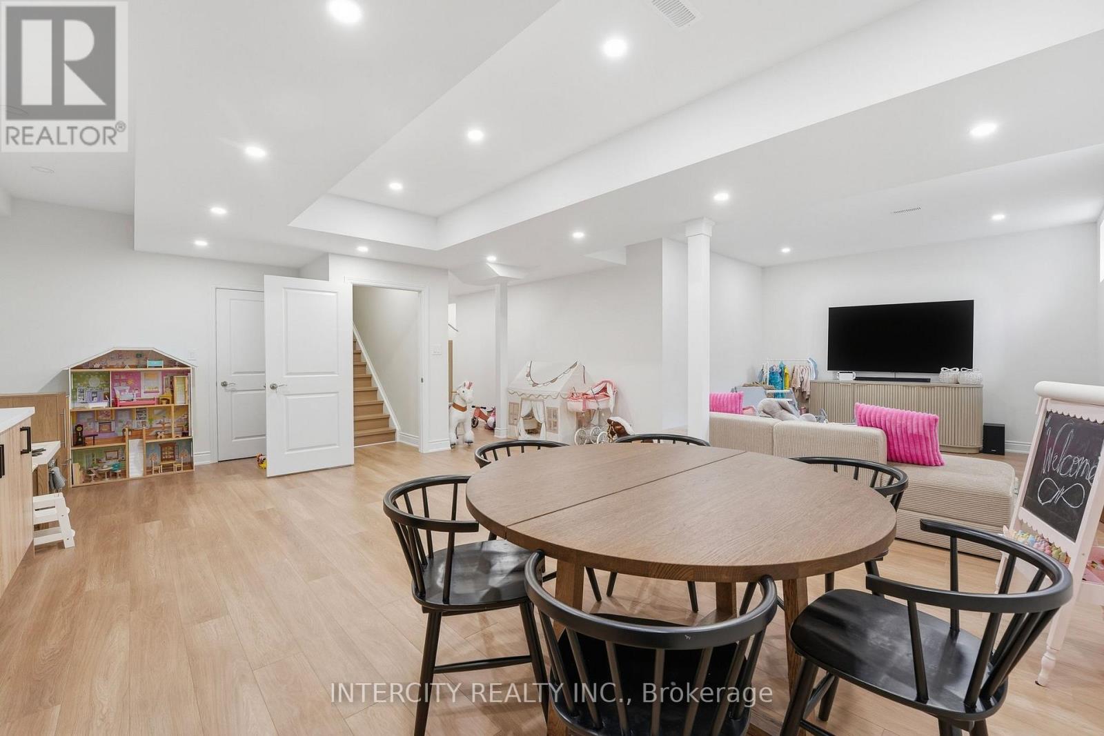 568 Grand Trunk Avenue, Vaughan, Ontario  L6A 0R4 - Photo 32 - N12884160