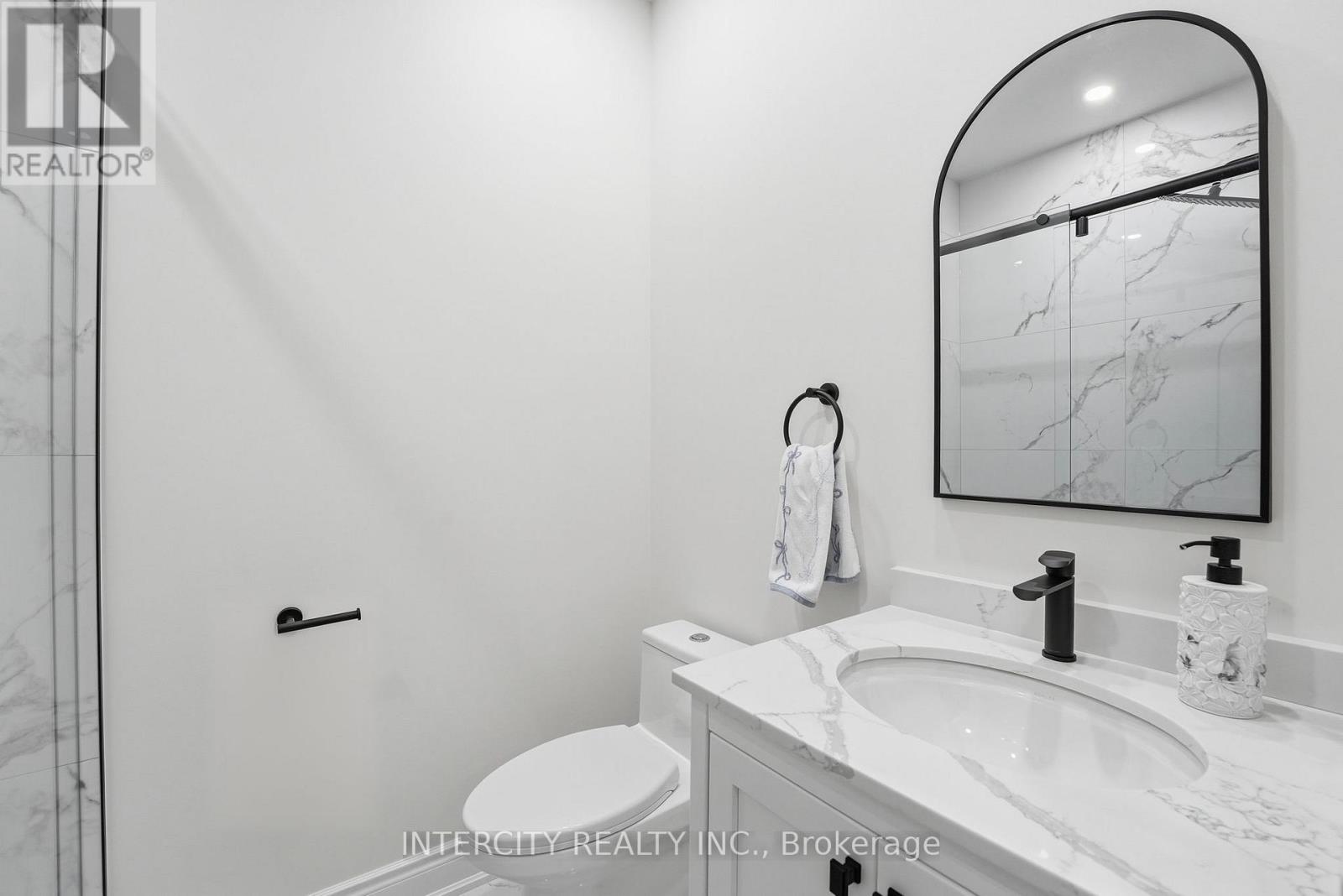 568 Grand Trunk Avenue, Vaughan, Ontario  L6A 0R4 - Photo 34 - N12884160