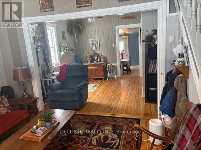 183-185 Dominion Street S, North Glengarry, Ontario  K0C 1A0 - Photo 2 - X12884610