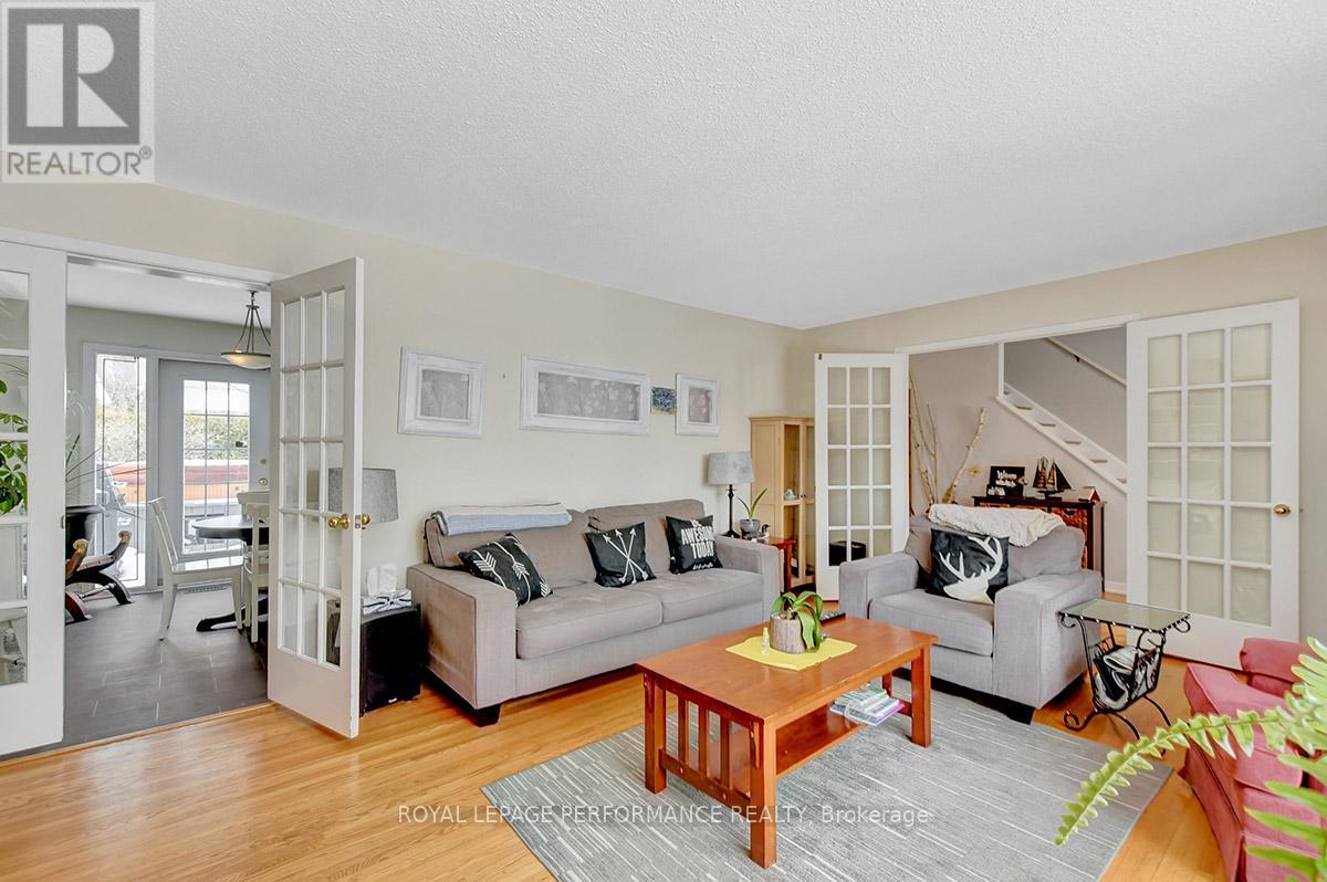 122 Post Road, Ottawa, Ontario  K2L 1L2 - Photo 6 - X12884628